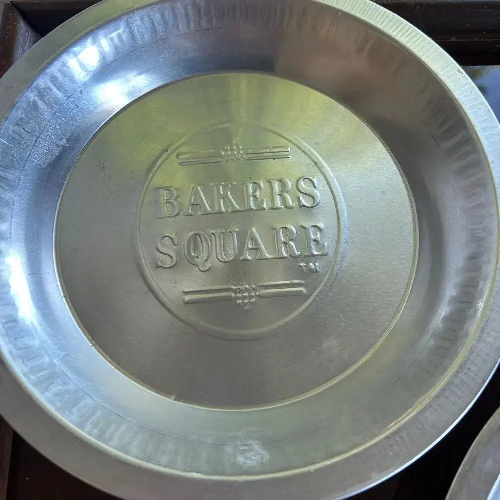 Vintage Baker’s Square Pie Pans – Set of 2 – 9” Aluminum